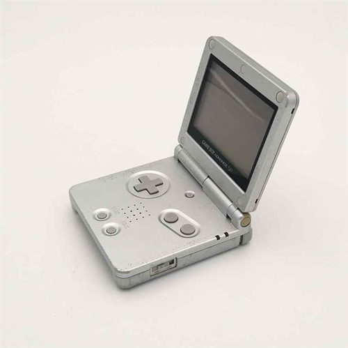 Gameboy Advance SP Konsol - Model AGS-001 - Sølv - SNR XEH 11092452 (B Grade) (Genbrug)